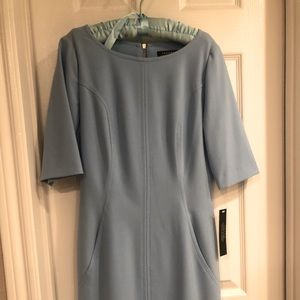 Fitted Tahari dress with pockets
